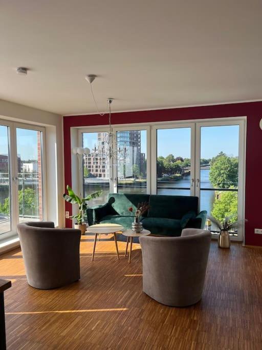 Penthouse-Wohnung Mit Flussblick 올덴부르크 외부 사진